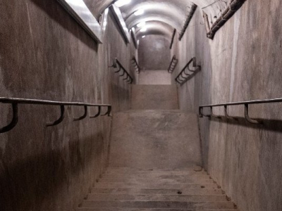 Un bunker de la 1er guerre mondiale découvert en Italie grâce à la fonte des glaces.