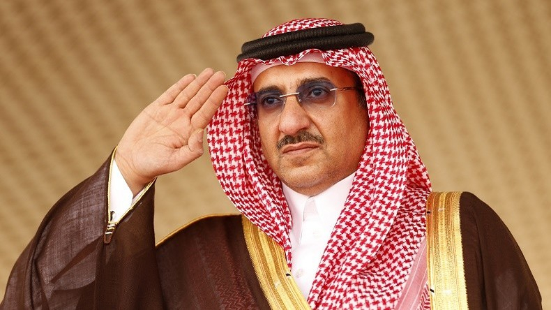 François Hollande a remis la légion d'honneur au prince héritier saoudien