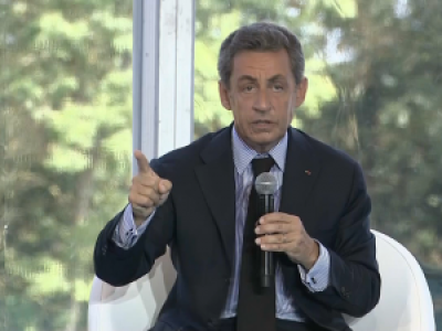 Sarkozy veut un service militaire pour les chômeurs 