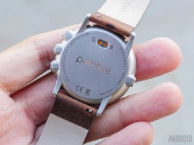 Pebble se fait racheter  par Fitbit (montre connectée)