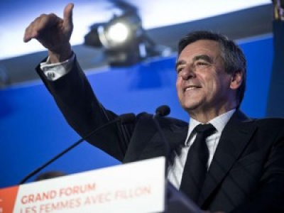 [FILTERIS] Le Pen et Fillon font la course en tête, Macron à la traîne