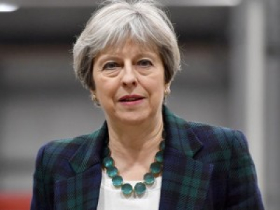 Royaume-Uni : l’UE « s’unit contre nous » sur le Brexit, accuse Theresa May