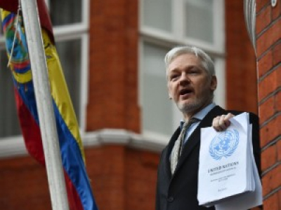 Suède : l'enquête pour viol visant Julian Assange classée sans suite
