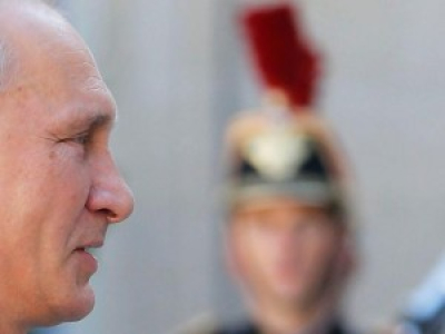 Poutine rencontrera Macron le 29 mai à Versailles, « malgré les divergences »