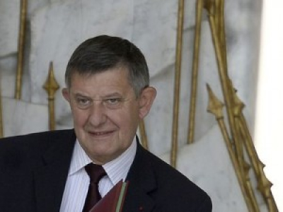 Jean-Pierre Jouyet nommé ambassadeur à Londres.