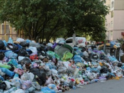 Lviv croule sous les ordures sur fond de crise politique