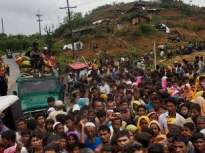 En Birmanie, la crise humanitaire sans précédent des Rohingya