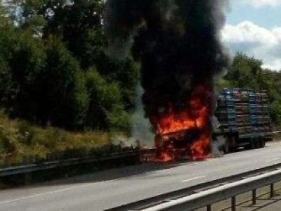 Explosion d’un camion sur la RN10 en Charente-Maritime