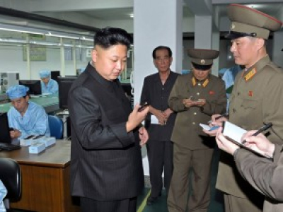 Corée du Nord : Kim Jong Un va suspendre les tests nucléaires et fermer un site d'essais