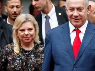Israël : Sara Nétanyahou, l’épouse du premier ministre, inculpée pour « fraude »