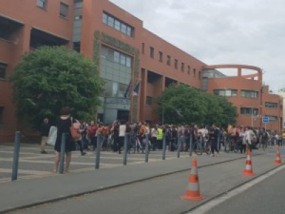 Toulouse : une dizaine d'enseignants interpellés lors d'une manifestation