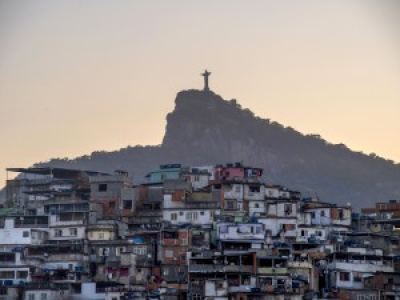 BRÉSIL : Face à l'inaction du gouvernements, des gangs imposent un couvre-feu à Rio