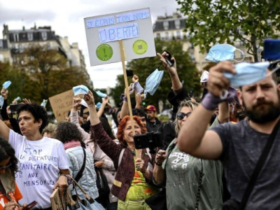 A Paris, un rassemblement « anti-masques » aux multiples revendications