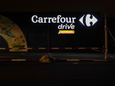 Racisme, sexisme et absence de gestes barrières dans un Carrefour Drive

