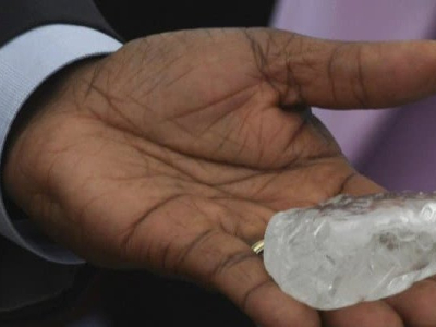 Découverte du troisième plus gros diamant du monde au Botswana.