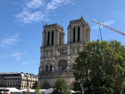 Cathédrale Notre Dame : Anne Hidalgo refuse de donner les 50 millions d'euros promis en 2019 pour la restauration de l'édifice et, au contraire, en réclame 25 sur la durée des travaux
