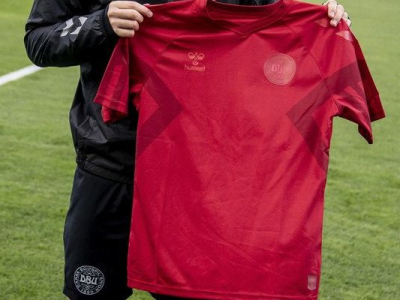 Coupe du monde 2022: la Fifa interdit au Danemark de s'entraîner avec des maillots portant un message en faveur des droits humains