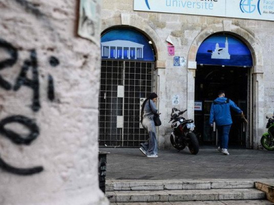 &quot;Un gâchis&quot; : l'université d'Aix-Marseille ferme la fac d'économie et de gestion en raison d'un trafic de drogue à proximité