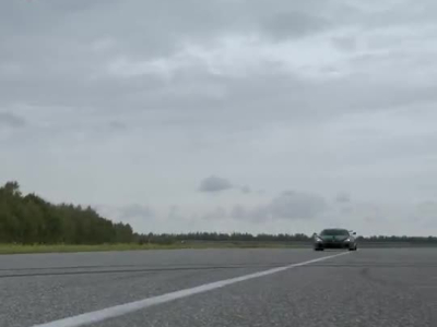 La Rimac Nevara établi le record de vitesse d'une voiture de série à 275,74 km/h...