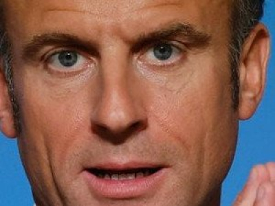 Emmanuel Macron a été désigné &quot;politicien de l’année&quot; par le Financial Times pour avoir maintenu la réforme des retraites malgré la forte opposition en France