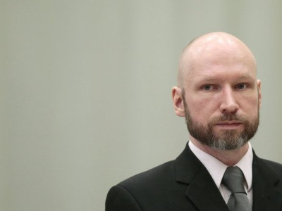 Trois pièces, Xbox, perruches... quelles sont les conditions de détention d'Anders Breivik qui en a assez d'être isolé ?