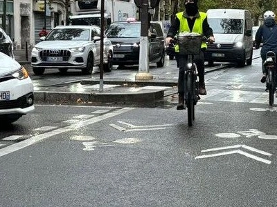 Cycliste tué à Paris, les faits se précisent