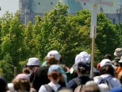 De retour de Chartres, un jeune pèlerin verbalisé à Montparnasse pour avoir chanté dans la gare