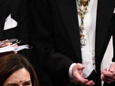 Budget 2026 : sept prix Nobel d'économie exhortent la France à adopter un impôt sur les ultrariches