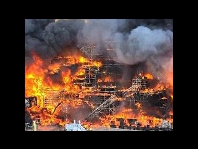 Scène de chaos à Tomorrowland : un spectaculaire incendie s’est déclaré sur la scène principale du festival belge