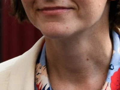 Élue socialiste, mère homosexuelle et pro IVG: la présidente des Scouts de France démissionne, harcelée par l'extrême droite