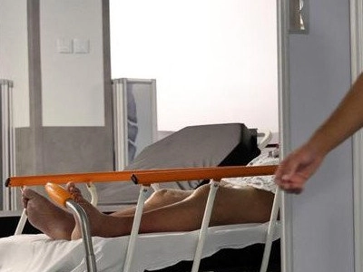 Les hôpitaux français invités à se préparer à la guerre d’ici mars 2026, selon des instructions du ministère de la Santé